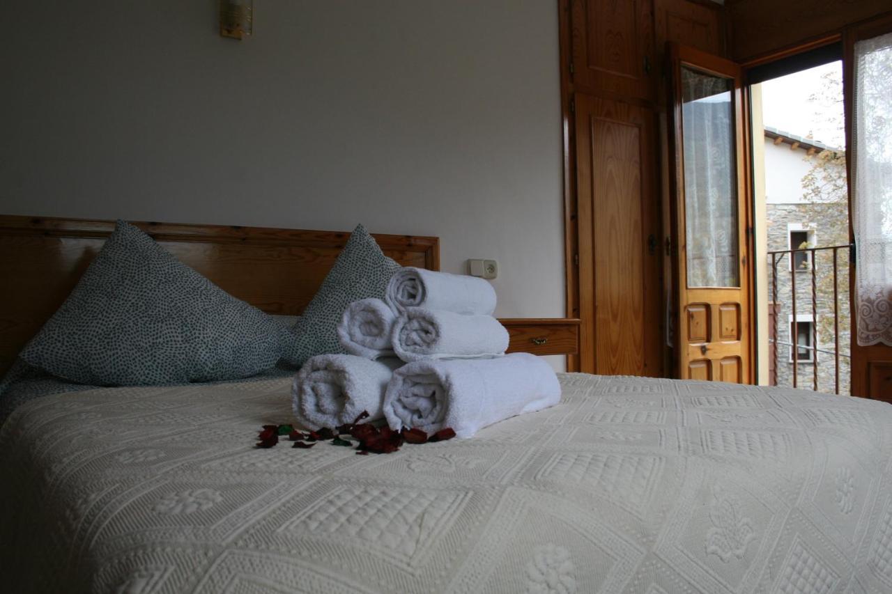 Fonda Naval Hotel Escalona Екстериор снимка