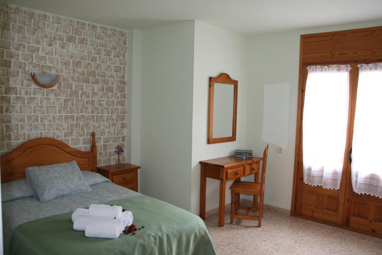 Fonda Naval Hotel Escalona Екстериор снимка