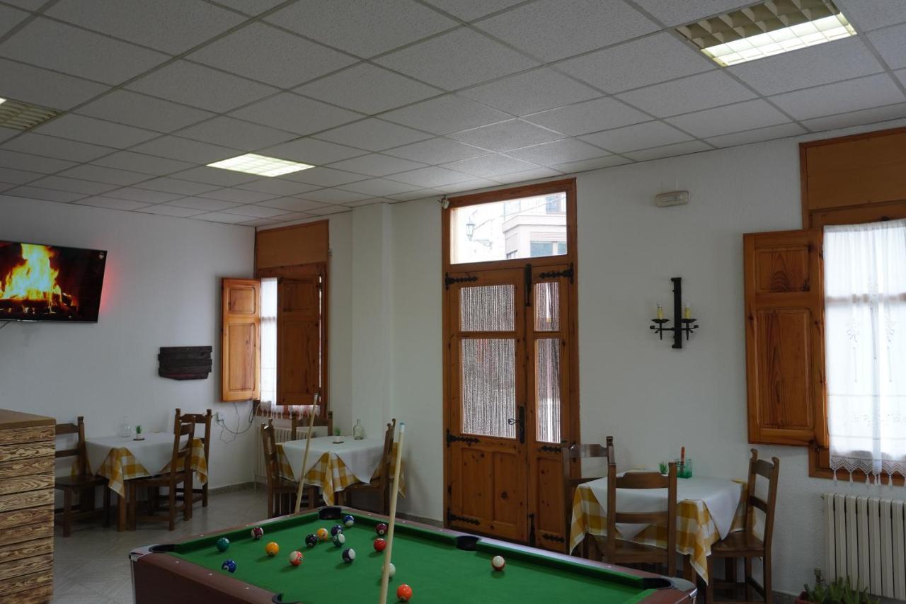 Fonda Naval Hotel Escalona Екстериор снимка